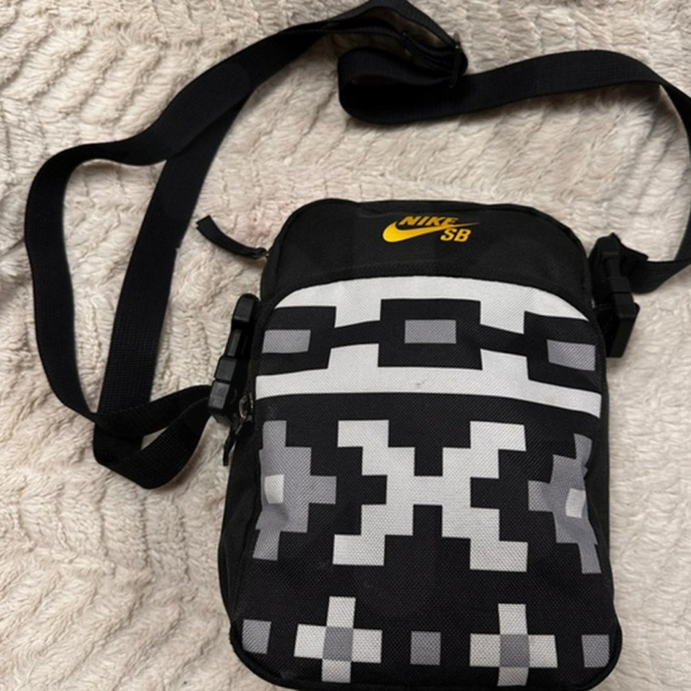 Nike SB Black and Gray Men's Bag